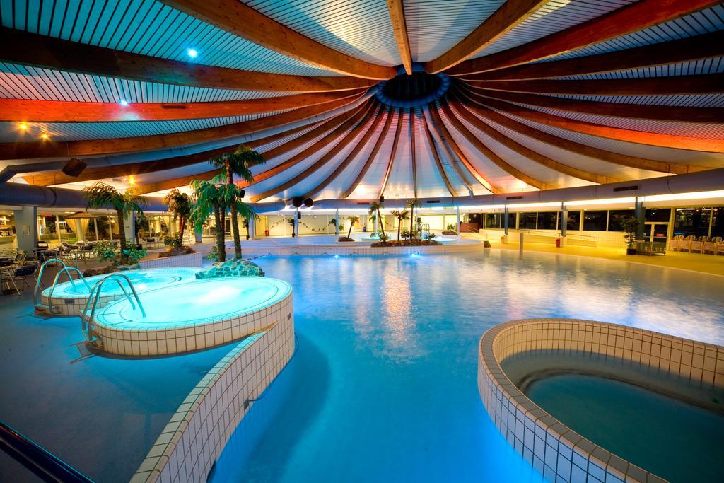 Beach-Dijkvilla Seaview Horizons Makkum Kamer foto